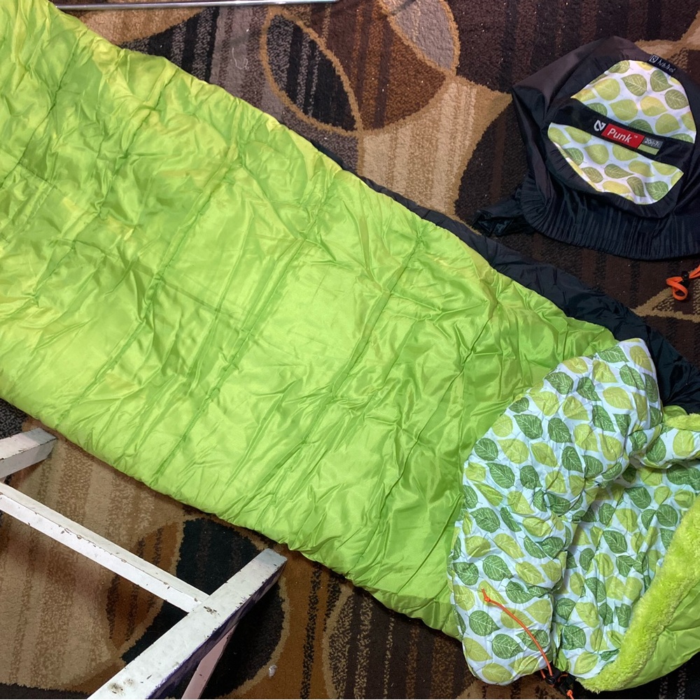 Nemo punk kids sleeping bag good condition